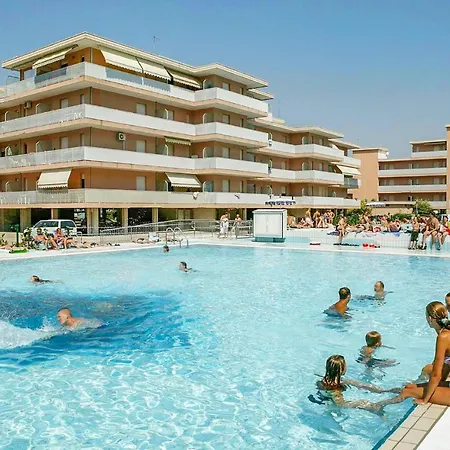 2 Bedroom Lovely In بيبيوني