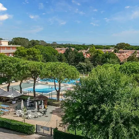 Διαμέρισμα 2 Bedroom Lovely In *