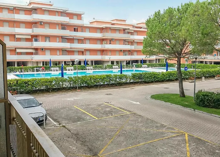 Lejlighed 2 Bedroom Lovely In *