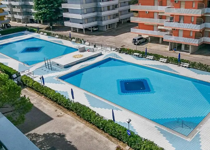 Lejlighed 2 Bedroom Lovely In *