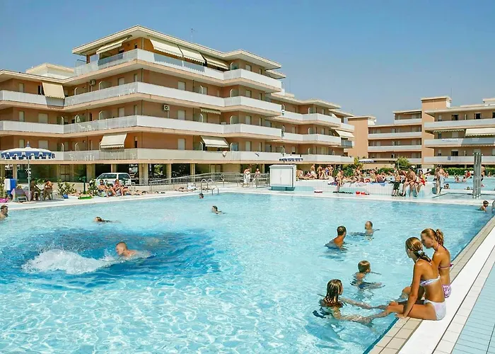 2 Bedroom Lovely In Bibione