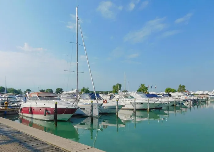 2 Bedroom Lovely In بيبيوني